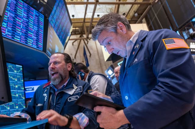 Why a Small Pullback Could Be Bullish After 12 Straight Nasdaq Up Days